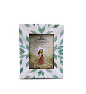 Cadre photo luxueux en os incrusté, élégance intemporelle pour vos souvenirs, en os et résine. - Product Image 4