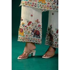 Conjunto de Traje Palazzo Recto Bordado Chinon para Mujer - Product Image 1