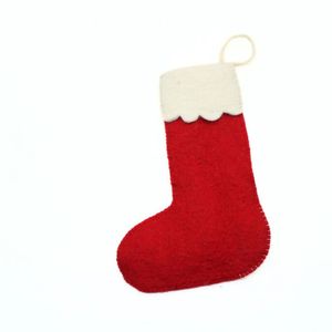 Chaussette de Noël en feutre faite à la main, rouge et blanche, pour cheminée, avec boucle de suspension - Product Image 2