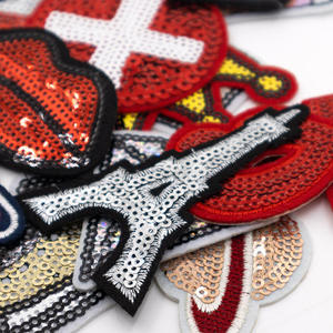 Parches Bordados Personalizados con Diseño de Lápiz Labial, Perfume y Bandera, para Planchar en Ropa de Mujer y Niña - Product Image 3