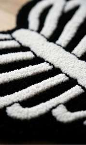 Alfombra de Lana Tejida a Mano con Forma de Pecho de Esqueleto, Suave y Afelpada, Moderna, Antideslizante, para Decoración de Dormitorio o Sala de Estar - Product Image 4