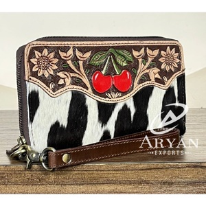 Cartera de cuero repujado Western Cherry 2026 de gran venta, de piel auténtica de vaca con pelo, con cremallera y organizador de muñeca - Product Image 1