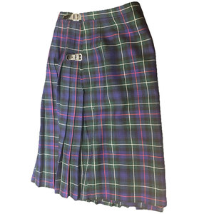 Kilt Tradicional Escocés de Lana para Mujer, Falda Plisada con Estampado Tartán Mackenzie, Hebillas de Cuero, Estilo Clásico - Product Image 1