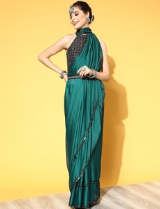 Sari KV para Mujer en Georgette Verde Azulado con Cinturón Adornado y Blusa sin Coser - Product Image 2