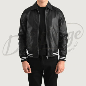 Chaqueta Bomber Varsity de Cuero Negro para Hombre con Mangas de Cuero Blanco Genuino y Puños Acanalados a Rayas, Estilo Clásico de Béisbol - Product Image 1
