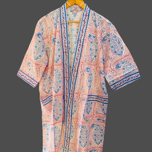 Robe Kimono en Coton à Motifs Floraux Imprimé Paisley avec Ceinture à Rayures – Idéale pour Hôtels, Spas, Boutiques – Commande en Gros – Grandes Tailles Disponibles - Product Image 1
