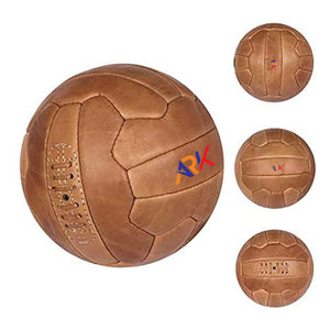 Ballon de football vintage en cuir antique, fait main, faible MOQ - Product Image 1