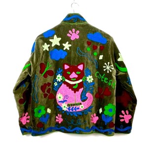 Chaqueta de Mujer con Bordado de Gato Colorido Estilo Vintage Funky, Abrigo Artístico Hecho a Mano, Estilo Boho Chic, Prenda de Moda Única para Invierno - Product Image 3