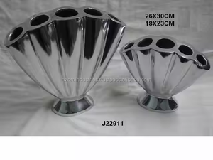 แจกันอลูมิเนียมหล่อแบบวางบนโต๊ะแจกันดอกไม้แบบเปิดครึ่งรอบพร้อมกระจกขัดเงามีวางจำหน่ายในงานเสร็จโดยอุตสาหกรรม azora - Product Image 2