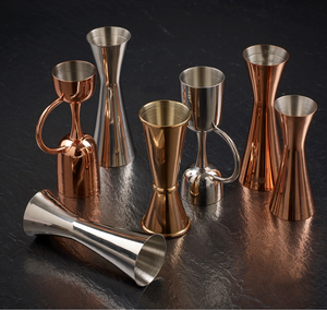 Jigger de bar en cuivre, verre, acier inoxydable et laiton pour cocktails, en promotion - Product Image 1