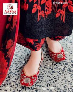 Conjunto de Salwar-Kameez de Diseño Moderno en Algodón con Parches Estampados y Bordados en Rojo y Negro, Semi-cosido, Compra en Línea en India - Product Image 6