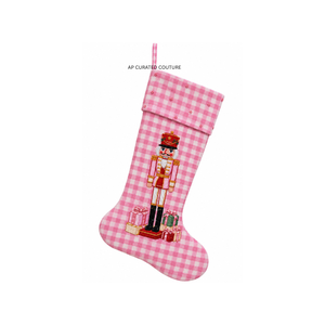 Chaussette de Noël personnalisée en perles, motif Grinchmas rayé rouge et blanc, décoration festive pour sapin de Noël, faite à la main - Product Image 5