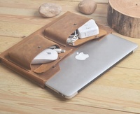 Cadeau d'affaires personnalisé, pochette pour ordinateur portable en cuir faite à la main avec 2 poches pour chargeur/souris, étui de voyage, cadeau Bast