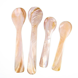 Cuillères à caviar en nacre personnalisées en gros avec gravure de logo, cuillères à apéritif pour hôtels et restaurants en provenance du Vietnam - Product Image 3