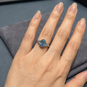 Anillo de Boda Moderno de Oro Blanco Sólido de 8k con Diamantes para Mujer, Joyería Certificada IGI con un Elegante Diseño de Acabado Brillante - Product Image 5