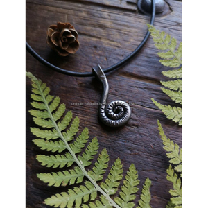 Colgante de Metal Antiguo en Forma de Arco de Luna, Texturizado, con Gancho y Bucle, Estilo Vintage Industrial, Geométrico, para Joyería, Personalizable - Product Image 6