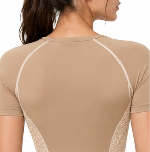 T-shirt de compression pour femme, séchage rapide, tissu extensible, coupe ajustée, qualité supérieure, vêtements de sport pour femme - Product Image 5