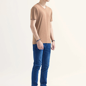 เสื้อยืดคอกว้างผู้ชายสไตล์ลำลอง ปรับแต่งสีและโลโก้ได้ ทรงหลวม มีลาย พิมพ์ลายได้ ไซส์ใหญ่ MOQ ต่ำ 100% ผ้าฝ้าย - Product Image 2