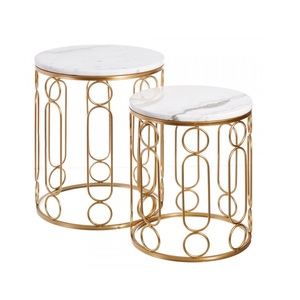 Table gigogne en métal durable avec plateau en marbre, meuble élégant et peu encombrant pour la décoration d'appartements contemporains - Product Image 4