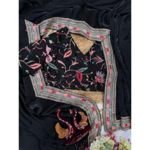 Hermoso Sari Negro para Fiestas con Lentejuelas, Bordado, Borde de Encaje y Estampado Floral para Mujeres Elegantes, 100% Poliéster - Product Image 4