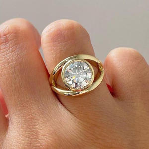 Anillo de compromiso de moissanita con bisel dividido de 10 mm, plata de ley 925, minimalista, para boda, aniversario, regalo para dama de honor - Product Image 3