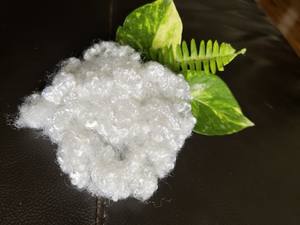 Cojines de relleno de HCS HC conjugados huecos reciclados de fibra de grapa de poliéster retardante de llama blanca con patrón de silicona giratorio - Product Image 3