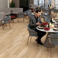 Carreaux de porcelaine aspect bois contemporains gris érable 8x48 pouces, finition brillante, épaisseur 12 mm, antibactériens, antidérapants pour un style moderne