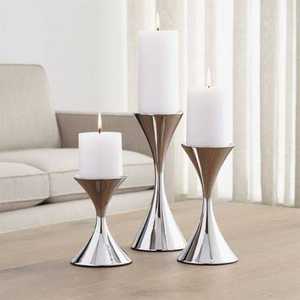 Candelabro de Metal Plateado de 3 Brazos, Portavelas de 32 cm de Alto y 31 cm de Ancho para Decoración de Bodas y Hogar - Product Image 4