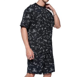 ชุดกีฬาพิมพ์ลายดิจิตอลคุณภาพดีขายดีที่สุด พร้อมกางเกงขาสั้น ชุดลำลองใส่สบายสำหรับฤดูร้อน เสื้อยืดคอกลมแขนสั้น - Product Image 4