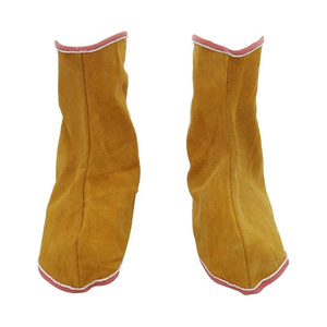 JNM SAFETY Couvre-chaussures de protection jaunes en cuir de vachette pleine fleur pour soudeur, respirants et résistants à la transpiration - Product Image 1