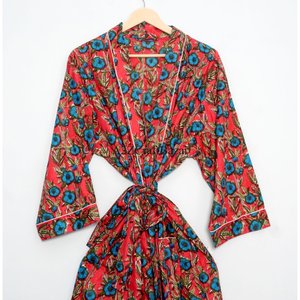 Hermoso Kimono Largo de Algodón Estampado a Mano con Cierre de Cinturón para Dormir por la Noche, Bata para Mujer con Estampado Floral - Product Image 3