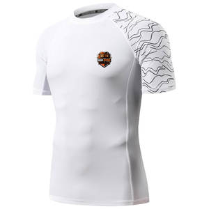 Camiseta de compresión de manga corta avanzada diseñada para entrenamientos en el gimnasio, práctica de MMA y fitness diario. - Product Image 1