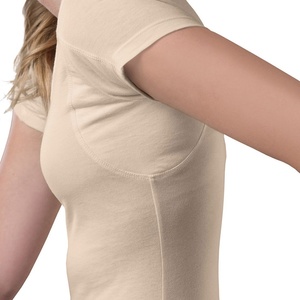 T-shirt sous-vêtement respirant et anti-transpiration à manches courtes et col rond en mélange de coton noir pour femme avec option de logo personnalisé - Product Image 4