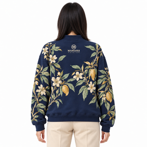 Sudadera de Cuello Alto para Mujer de Alta Calidad, 350 g/m², Color Blanco, Diseño Gráfico Personalizado, Mezcla de Algodón y Poliéster, Felpa Transpirable, Corte Regular - Product Image 4