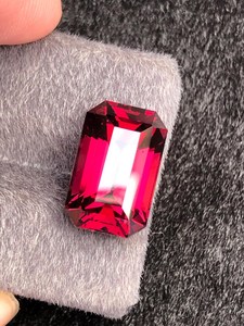 Natural <b>Red</b> Rhodolite Garnet Emerald Cut Loose Gemstone For Fine Jewelry Making Luxury Collector Gem - Product Image 2