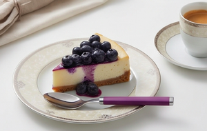 Ensemble de couverts modernes avec manches violettes prune, compatibles lave-vaisselle, en métal, pour les fêtes et la maison - Product Image 3