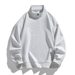 Sudadera Unisex de Alta Calidad en Poliéster y Algodón, Cuello con Cierre de Cremallera, 330g, Resistente al Viento y al Agua, con Logotipo Personalizado en la Parte Posterior del Cuello - Product Image 4