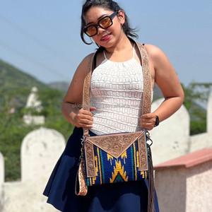 ODM OEM New Arrival Hand Tooled Saddle Blanket Fringe Wristlet Crossbody Bag for Women's High Quality Genuine Leather <b>Handbags</b> - Product Image 2