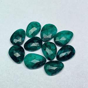 มรกตธรรมชาติทรงโรสคัทเจียระไนขัดเงา พลอยมรกตแบบหลวมสำหรับทำเครื่องประดับ ขายส่งจำนวนมาก - Product Image 4