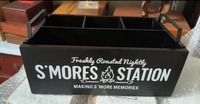 Kit de station à S'mores de luxe pour table avec organisateur, accessoires pour faire griller les guimauves et plateau de service