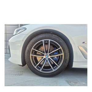 BMW Série 5 523d M Sport 2023, 37 678 km, Diesel, Automatique, Norme d'émission Euro V, Volant à gauche - Product Image 5