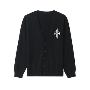 Logos brodés B2B sur des pulls à col en V de haute qualité pour les sororités/fraternités/écoles/collèges/universités, logos sur les cardigans - Product Image 1