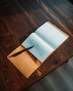 Funda de Cuero Genuino Hecha a Mano de Lujo con Logotipo Personalizado, Fabricante de Fundas para Libros, Funda para Diario Recargable, LBC-0053 - Product Image 5