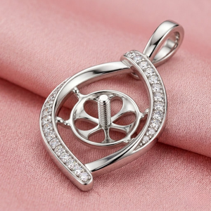 Colgante de Corazón Clásico con Diamante Real de Corte Brillante en Oro Blanco de 18k de Alta Calidad, Joyería Fina a Precio de Fábrica - Product Image 1