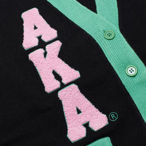 เสื้อคาร์ดิแกนคอวี Alpha K@pp@ Alpha สีดำ สีเขียว สีชมพู ปักโลโก้ แขนยาว ถักนิตติ้ง เสื้อสเวตเตอร์สำหรับชมรมนักเรียน ชมรมนักกีฬา แบบ unisex - Product Image 5