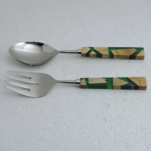 Juego de servidores de ensaladas plateadas de estilo único, con mango de resina epoxi de madera y rosa, para Pasta y servidores de ensaladas, venta al por mayor - Product Image 3