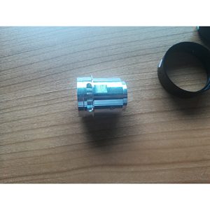 Pièces médicales usinées avec précision et composants de dispositifs sur mesure - Usine CNC, vente en gros - Product Image 1