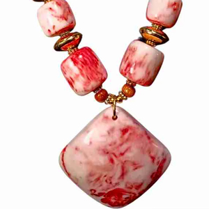 Collier artisanal en résine, léger, nouveau design, best-seller, couleur personnalisée, bijoux pour femmes - Product Image 1