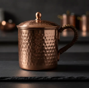 Mug Moscow Mule en Cuivre Pur, Martelé à la Main, Surface à Motif Alvéolé, Tasse à Parois Droites, Tumbler Cylindrique avec Poignée Enveloppée et Couvercle - Product Image 2