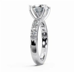 Anillo de Diamantes Cultivados en Laboratorio Endless Brilliance Pave en Oro de 9kt, 14kt y 18kt con Banda de Once Diamantes Multicorte de 0.78 Quilates para Mujer - Product Image 4